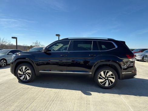 New 2026 Volkswagen Atlas SEL image 6