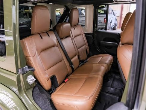 Used 2022 Jeep Wrangler Unlimited Rubicon w/ Dual Top Group image 76