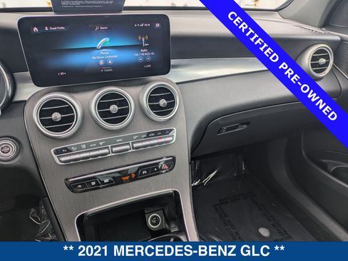 Used 2021 Mercedes-Benz GLC 300 4MATIC image 31