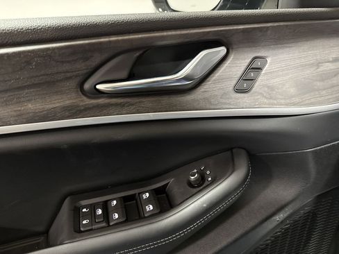 New 2025 Jeep Grand Cherokee Limited image 20