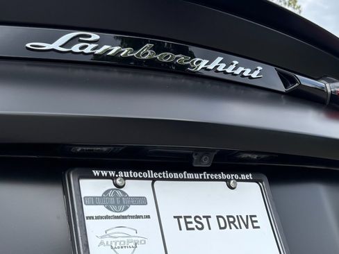 Used 2020 Lamborghini Urus AWD/4WD image 59