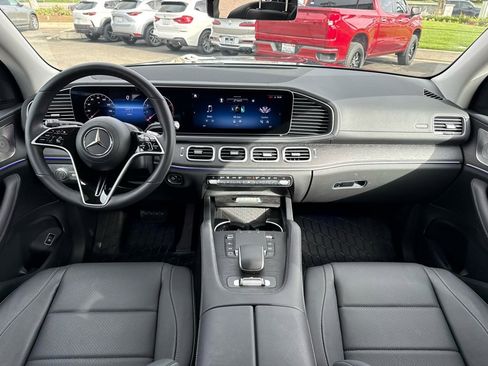 Certified 2026 Mercedes-Benz GLS 450 4MATIC image 11