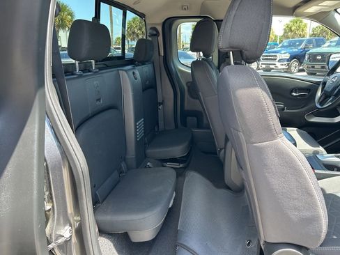 Certified 2025 Nissan Frontier SV RWD image 47