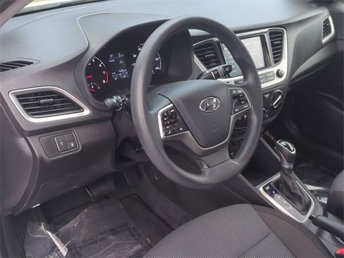 Used 2021 Hyundai Accent SEL image 29