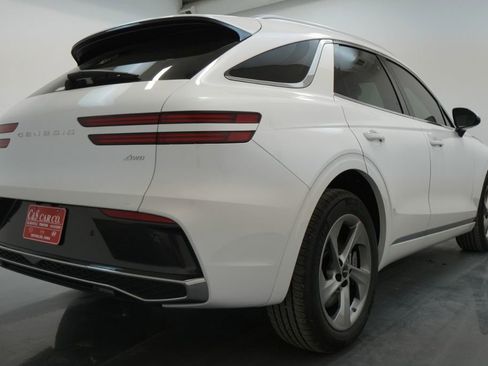 Used 2026 Genesis GV70 2.5T image 10