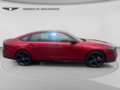 Used 2023 Honda Accord Sport image 7