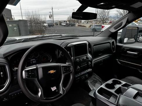 Used 2020 Chevrolet Silverado 3500 LT image 9
