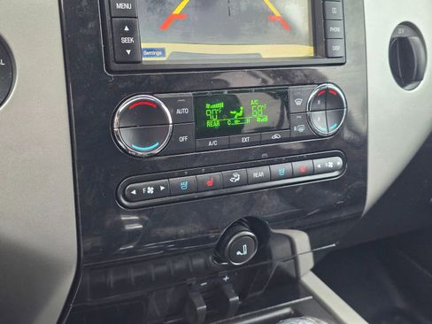 Used 2013 Ford Expedition EL Limited image 30
