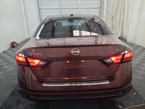 Used 2023 Nissan Altima 2.5 SV FWD image 7