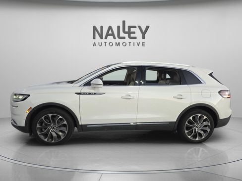 Used 2022 Lincoln Nautilus Reserve w/ Equipment Group 201A image 2