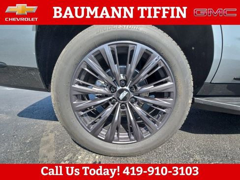 Used 2025 Cadillac Escalade Sport w/ LPO, ONYX Package image 6