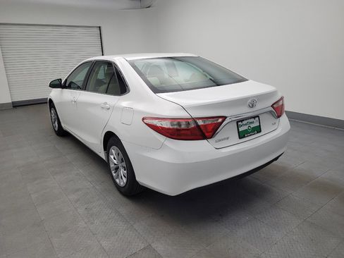 Used 2015 Toyota Camry LE image 5