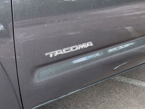 Used 2010 Toyota Tacoma PreRunner RWD image 13