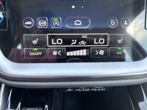 Used 2025 Subaru Legacy Premium AWD/4WD image 27