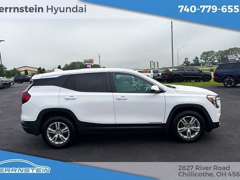 Used 2022 GMC Terrain SLE FWD image 26