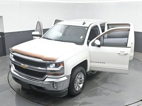 Used 2018 Chevrolet Silverado 1500 LT w/ All Star Edition AWD/4WD image 46