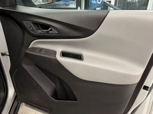 Used 2020 Chevrolet Equinox LS w/ LS Convenience Package image 15