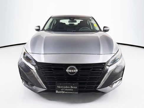 Used 2024 Nissan Altima 2.5 S FWD image 2