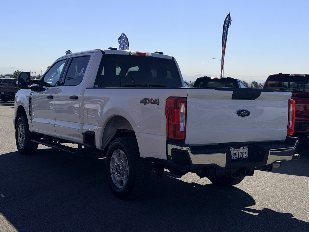 Used 2025 Ford F250 XLT AWD/4WD image 5