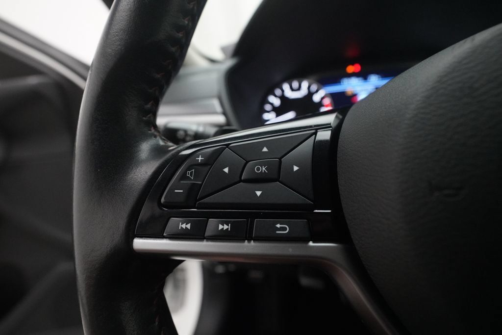 Used 2024 Nissan Altima 2.5 SR FWD image 17