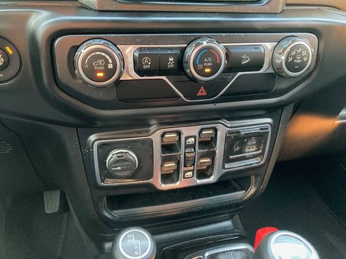 Used 2020 Jeep Wrangler Unlimited Sport S AWD/4WD image 24