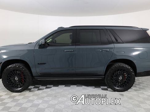 Used 2025 Cadillac Escalade V image 8