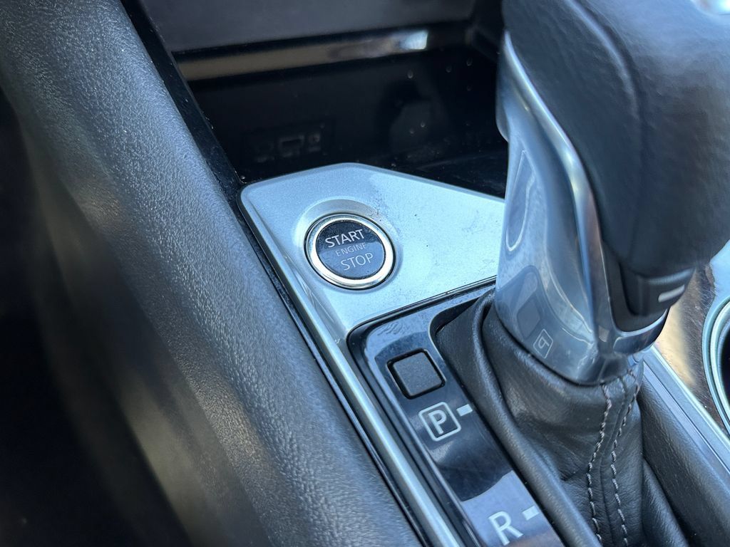 Used 2024 Nissan Altima 2.5 SV FWD image 32