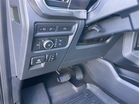 Used 2022 Ford F150 Lariat image 28