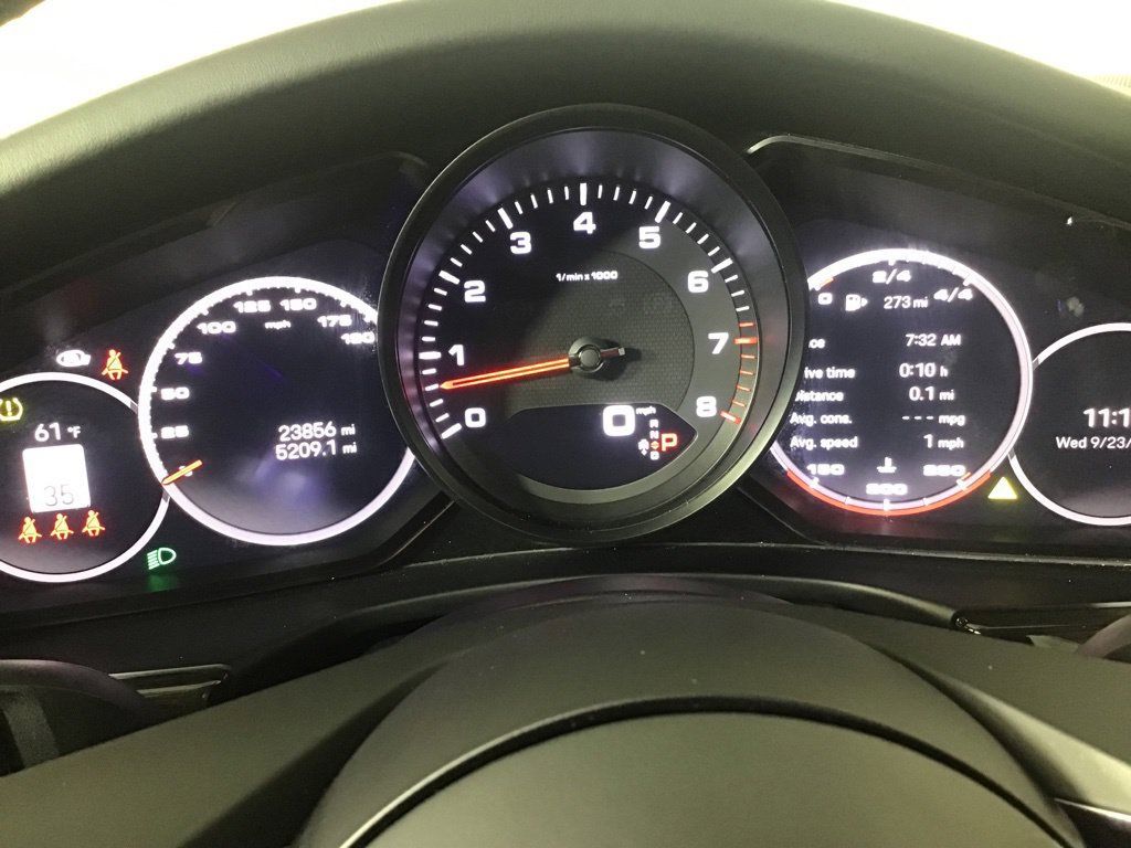 Certified 2023 Porsche Panamera image 30