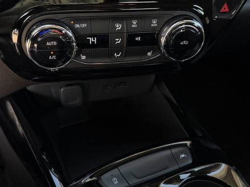 New 2026 Chevrolet Trax LT w/ Driver Confidence Package image 17