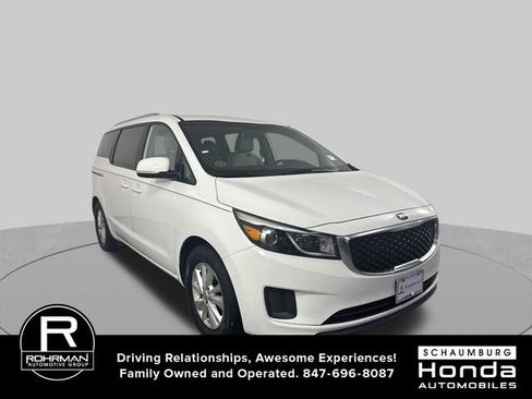 Used 2016 Kia Sedona LX w/ LX Convenience Package FWD image 3