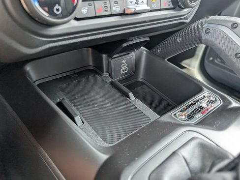 New 2026 Ford Bronco Raptor w/ Interior Carbon Fiber Pack AWD/4WD image 23