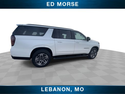 Used 2025 Chevrolet Suburban Z71 AWD/4WD image 9