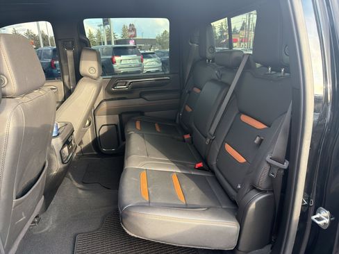 Used 2024 GMC Sierra 2500 AT4 w/ AT4 Premium Plus Package AWD/4WD image 10