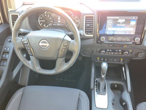 Certified 2024 Nissan Frontier SV w/ SV Convenience Package image 12