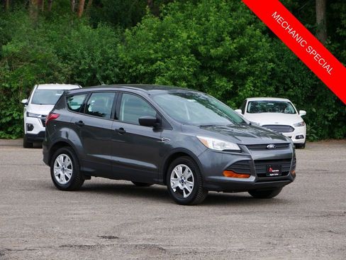 Used 2015 Ford Escape S FWD image 1