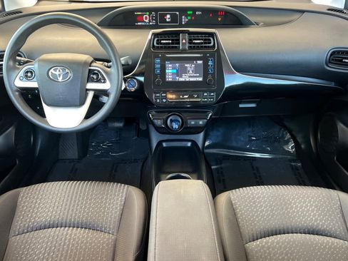 Certified 2017 Toyota Prius Two w/ Carpet Mat Package FWD image 3