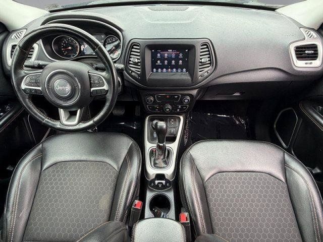 Used 2019 Jeep Compass Latitude w/ Popular Equipment Group AWD/4WD image 3