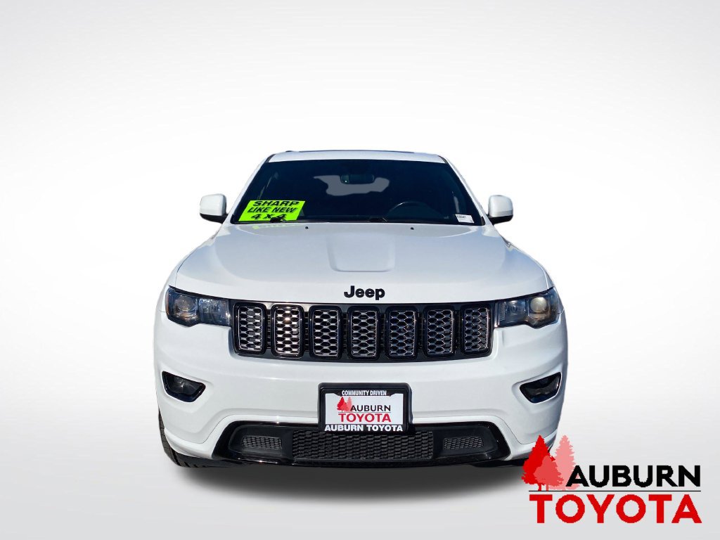 Used 2020 Jeep Grand Cherokee Altitude AWD/4WD image 2