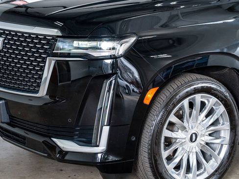 Used 2023 Cadillac Escalade Premium Luxury w/ Touring Package image 12