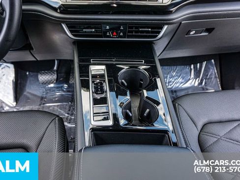 Used 2025 Volkswagen Atlas Cross Sport SE image 41