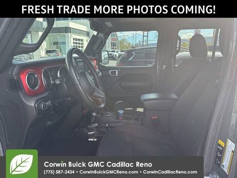 Used 2022 Jeep Gladiator Rubicon AWD/4WD image 4