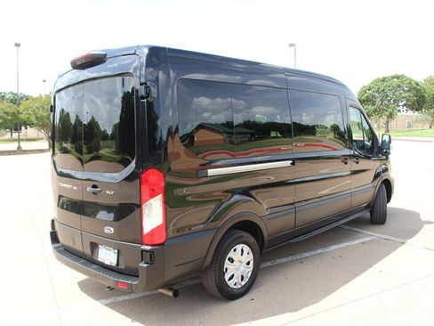 Used 2025 Ford Transit 350 XLT RWD image 5