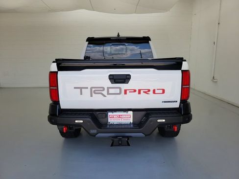 Used 2025 Toyota Tacoma TRD Pro AWD/4WD image 6