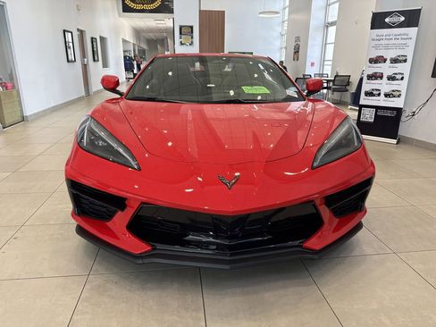 Used 2024 Chevrolet Corvette Stingray Convertible w/ Z51 Performance Package RWD image 2