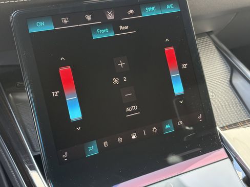 New 2026 Cadillac Escalade Luxury AWD/4WD image 27