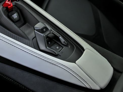 Used 2024 Lamborghini Revuelto image 45