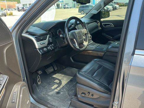 Used 2018 GMC Yukon Denali w/ Denali Ultimate Package AWD/4WD image 8