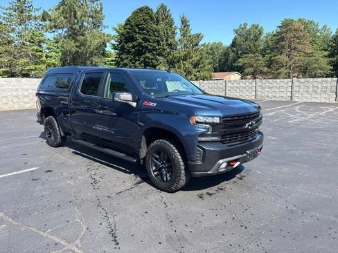 Used 2021 Chevrolet Silverado 1500 LT Trail Boss w/ Convenience Package II AWD/4WD image 4