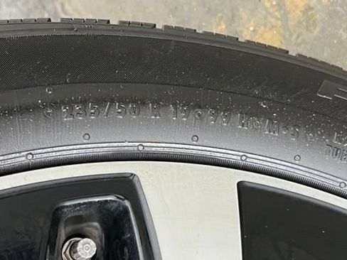 Used 2022 Mercedes-Benz GLB 250 image 38